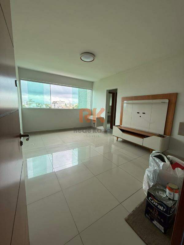 Apartamento para aluguel no Cabral: 