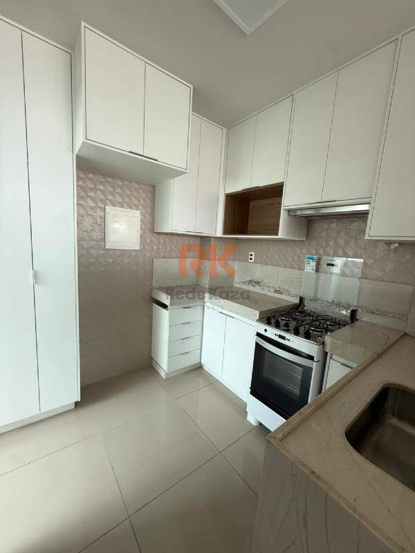 Apartamento para aluguel no Cabral: 