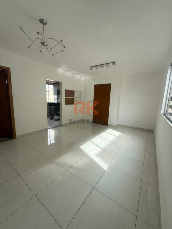 Apartamento para aluguel no Arvoredo: 