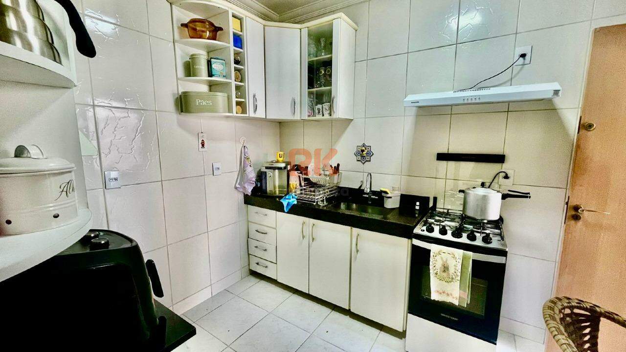 Casa geminada à venda no Cabral: 
