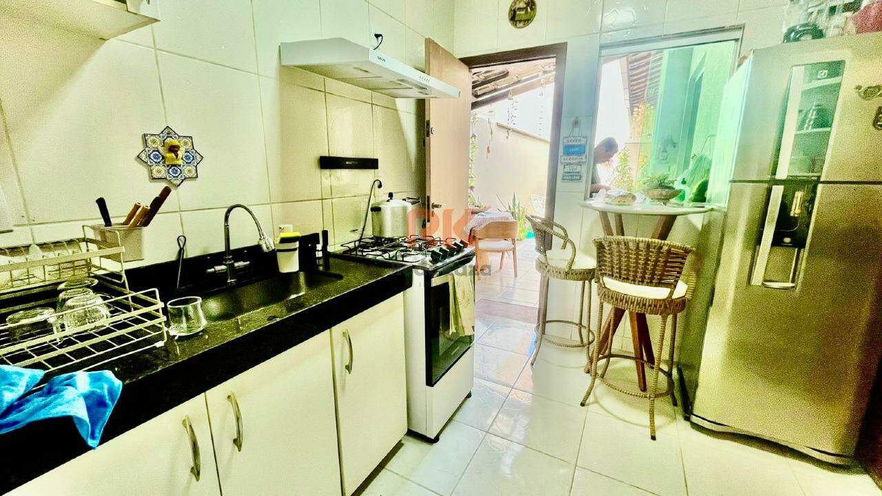 Casa geminada à venda no Cabral: 