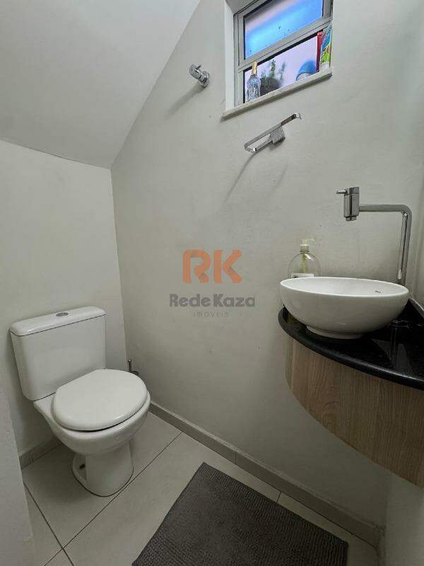 Casa geminada à venda no Cabral: 