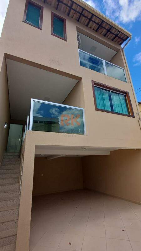 Casa à venda no Serrano: 