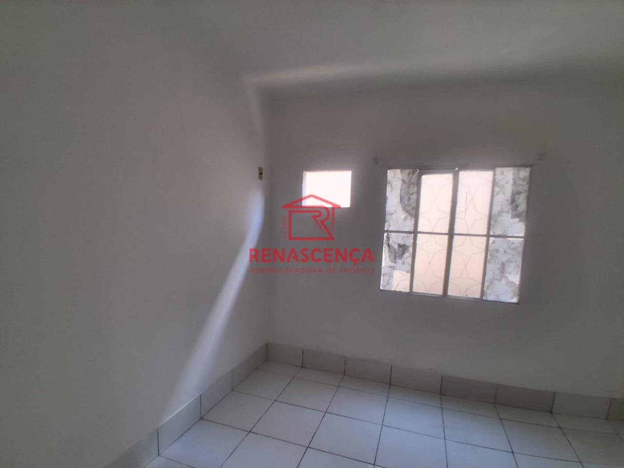 Casa para aluguel no Colégio: 