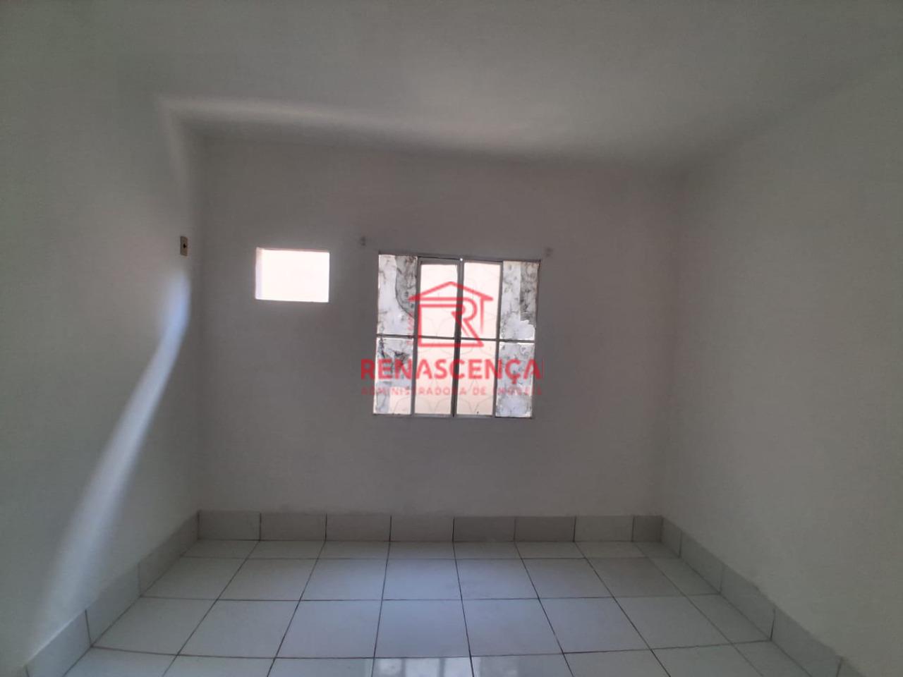 Casa para aluguel no Colégio: 