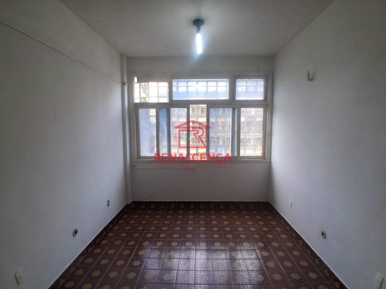 Sala para aluguel no Centro: 
