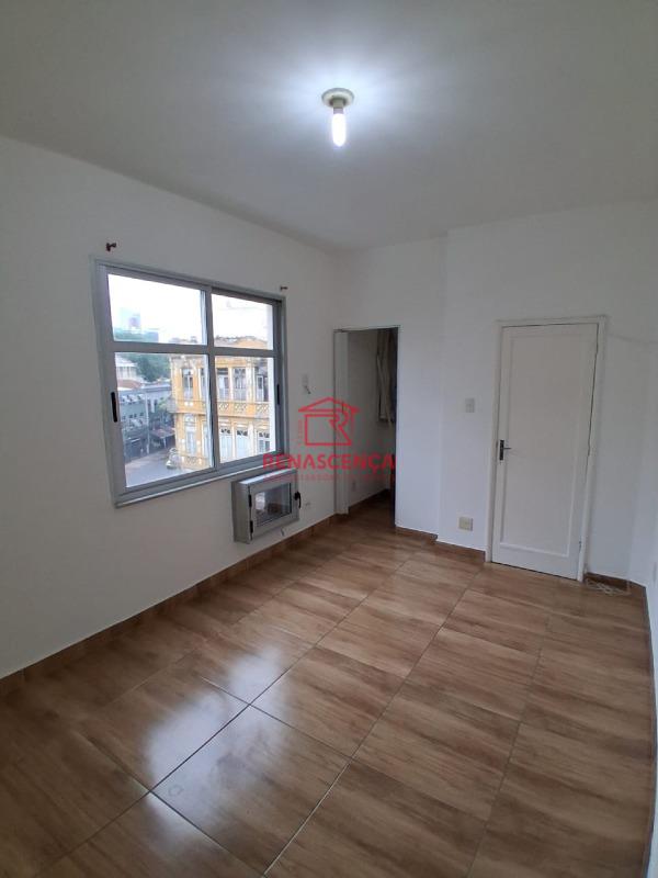 Apartamento para aluguel no Centro: 