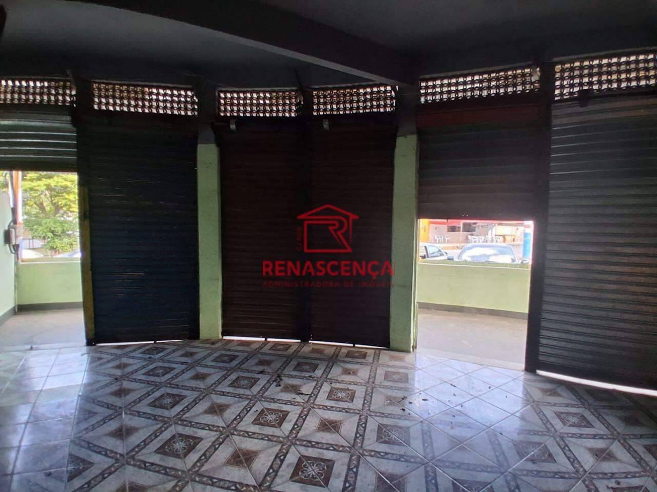 Loja para aluguel no Colégio: 