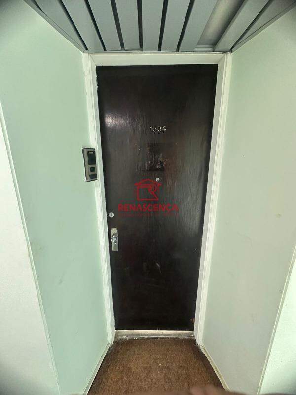 Sala para aluguel no Centro: 