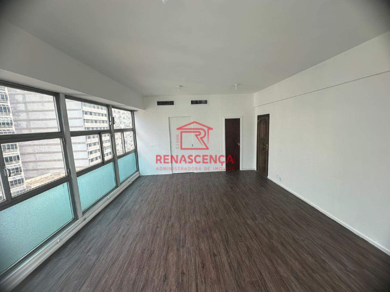 Sala para aluguel no Centro: 