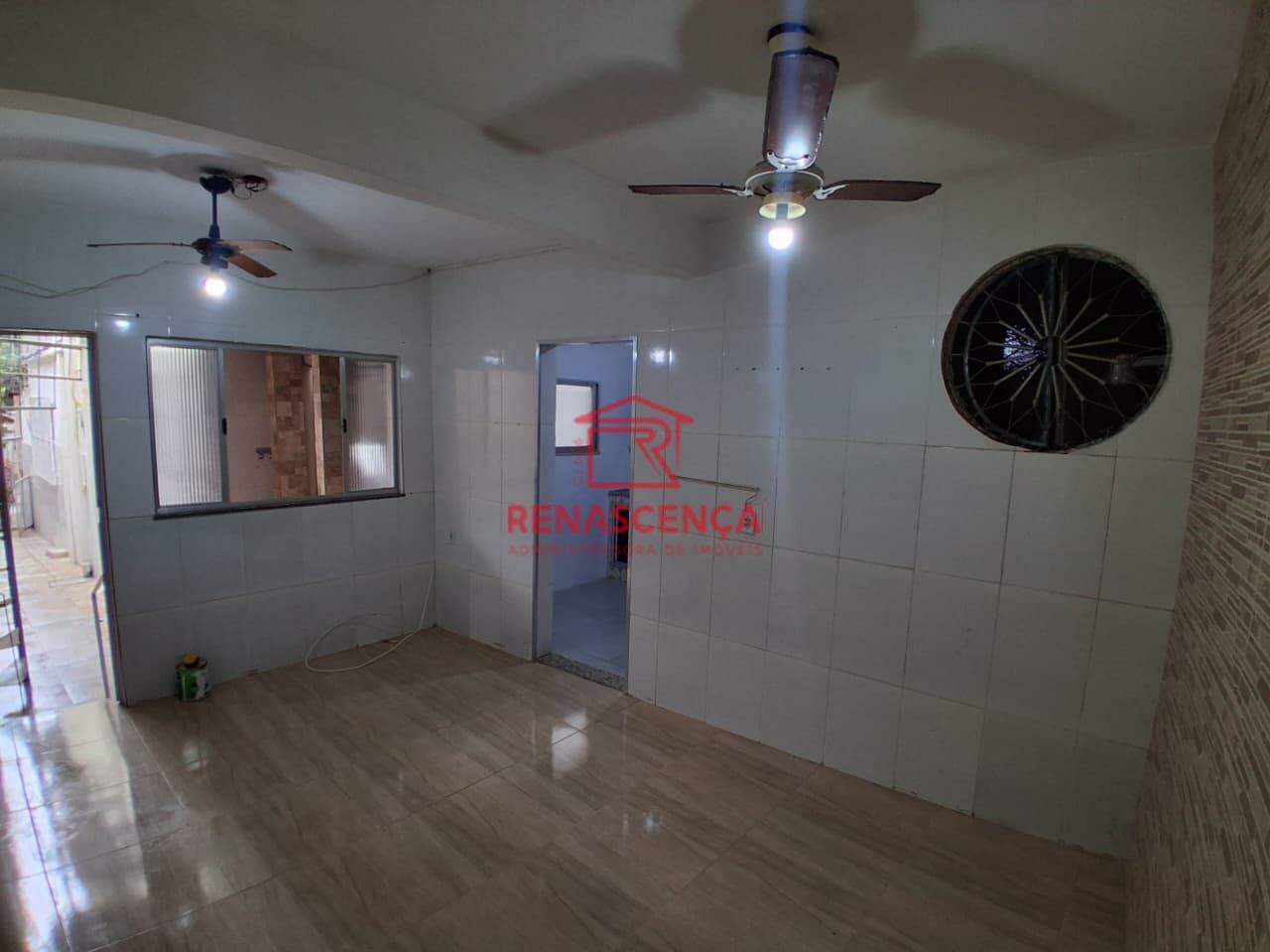 Casa para aluguel no Ramos: 