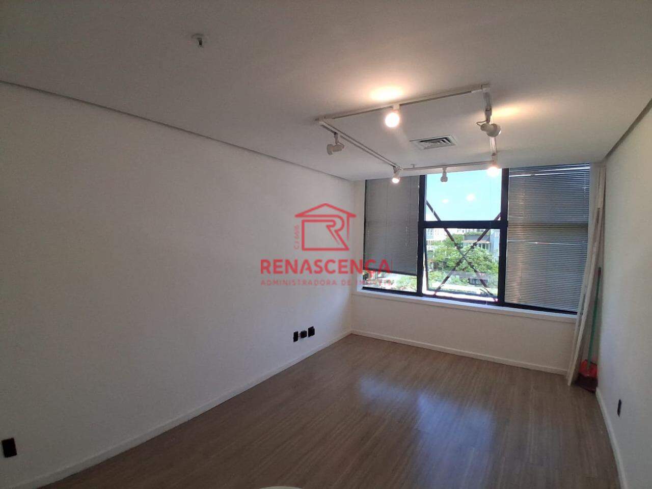 Sala para aluguel no Barra da Tijuca: 