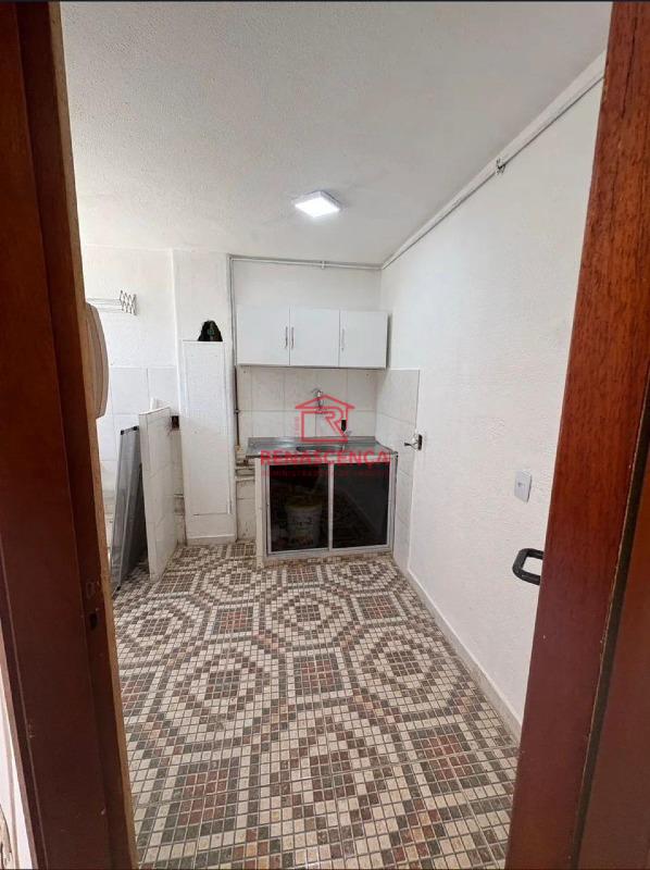 Apartamento para aluguel no Camorim: 