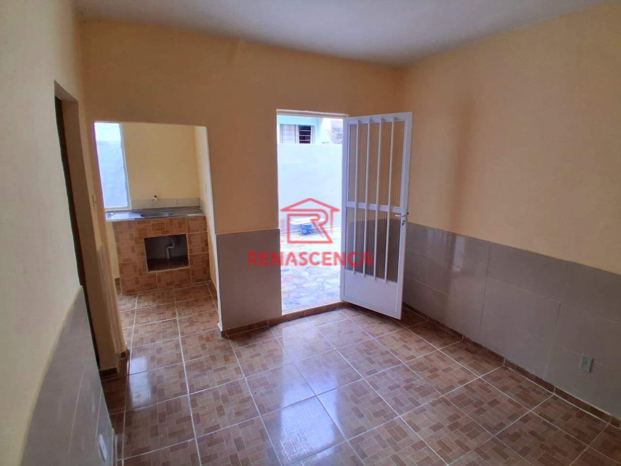 Casa para aluguel no Bento Ribeiro: 