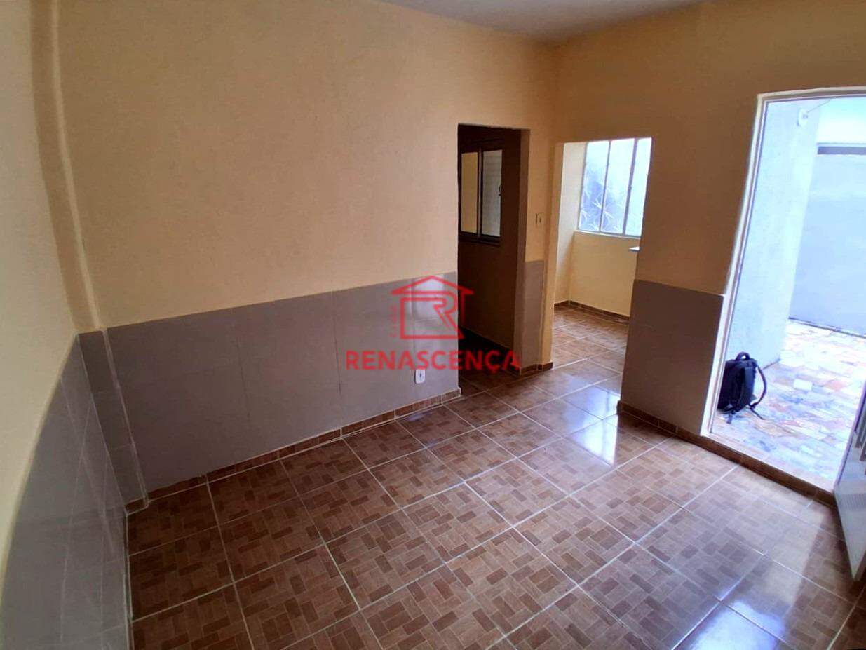 Casa para aluguel no Bento Ribeiro: 