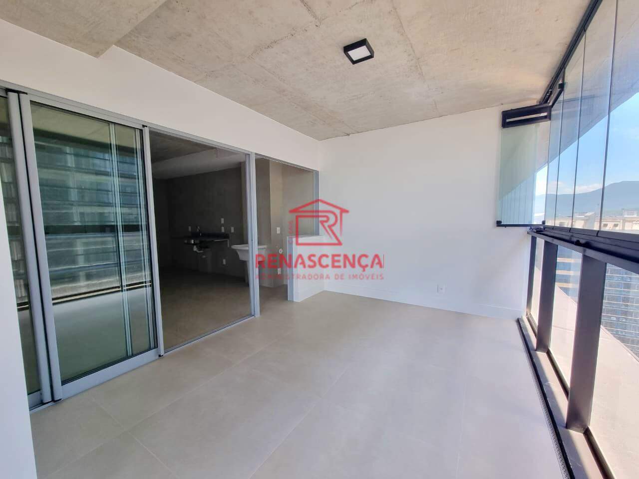 Apartamento para aluguel no Recreio dos Bandeirantes: 