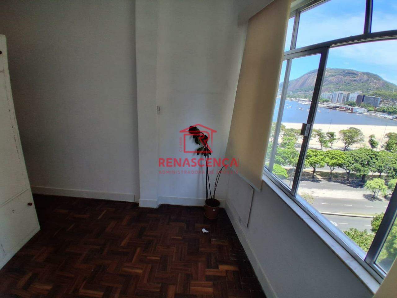 Conjugado para aluguel no Botafogo: 