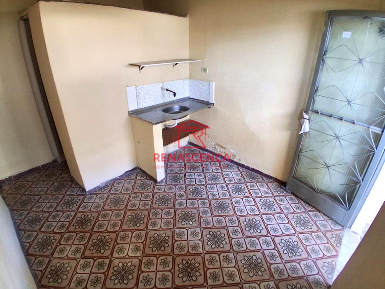 Kitnet para aluguel no Campo Grande: 