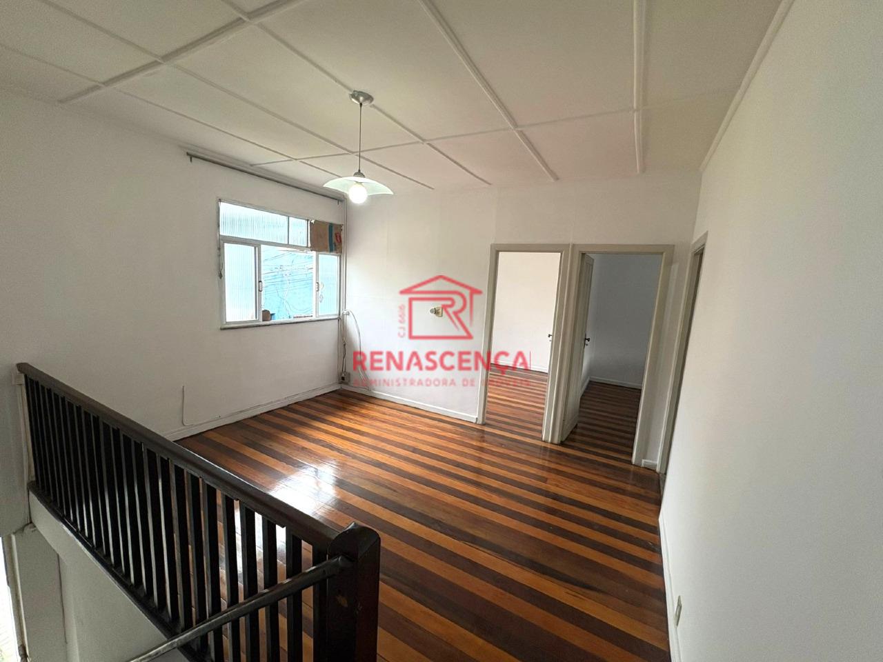 Sobrado para aluguel no Realengo: 