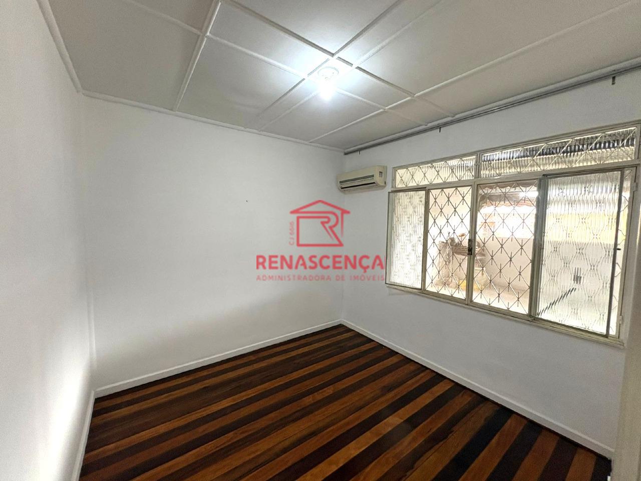 Sobrado para aluguel no Realengo: 