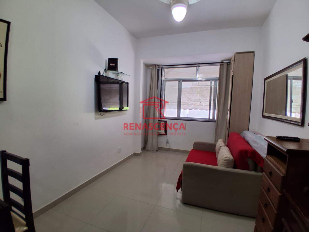 Kitnet para aluguel no Leme: 