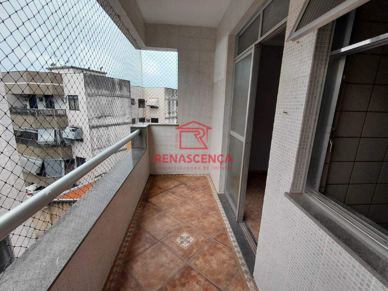 Apartamento para aluguel no Moneró: 