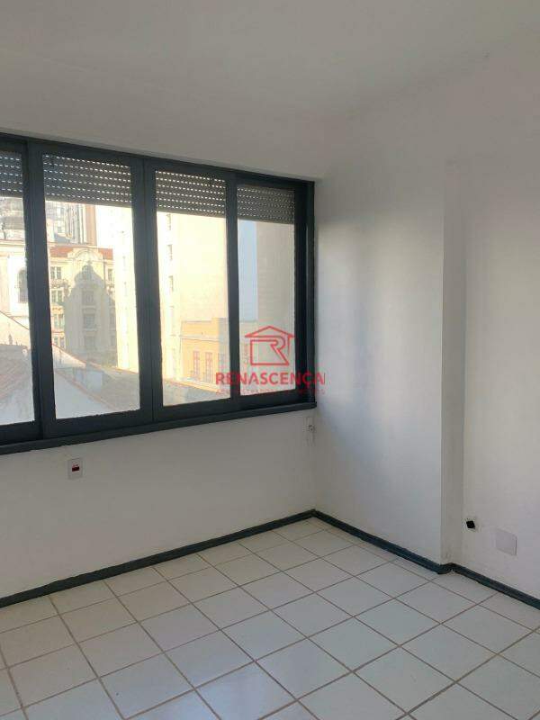 Kitnet para aluguel no Centro: 