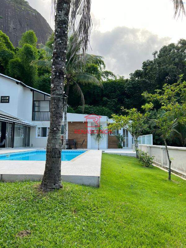 Casa para aluguel no Taquara: 