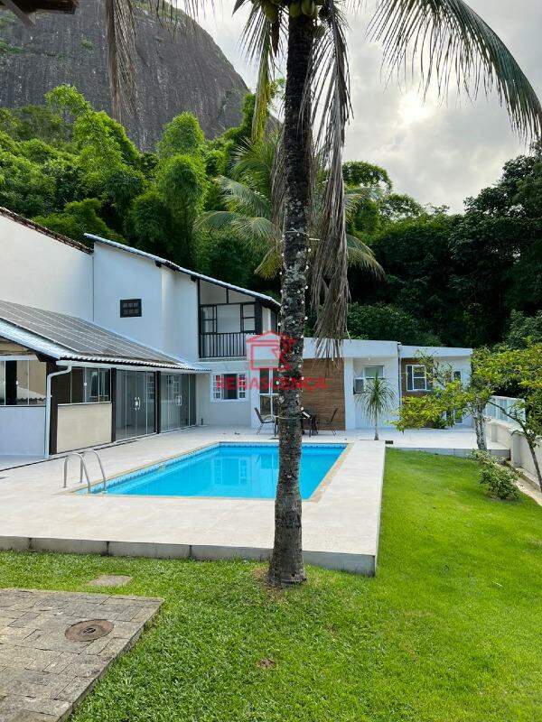 Casa para aluguel no Taquara: 