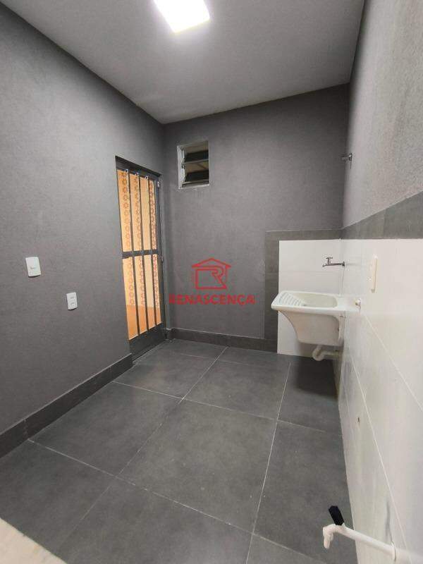 Casa para aluguel no Taquara: 