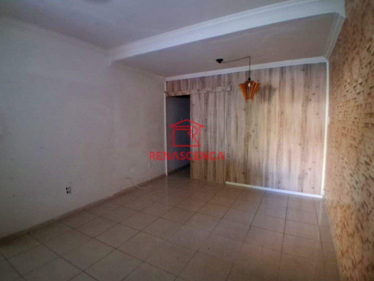 Casa para aluguel no Quintino Bocaiuva: 