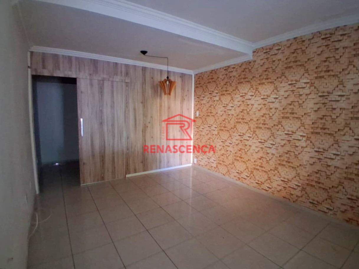 Casa para aluguel no Quintino Bocaiuva: 