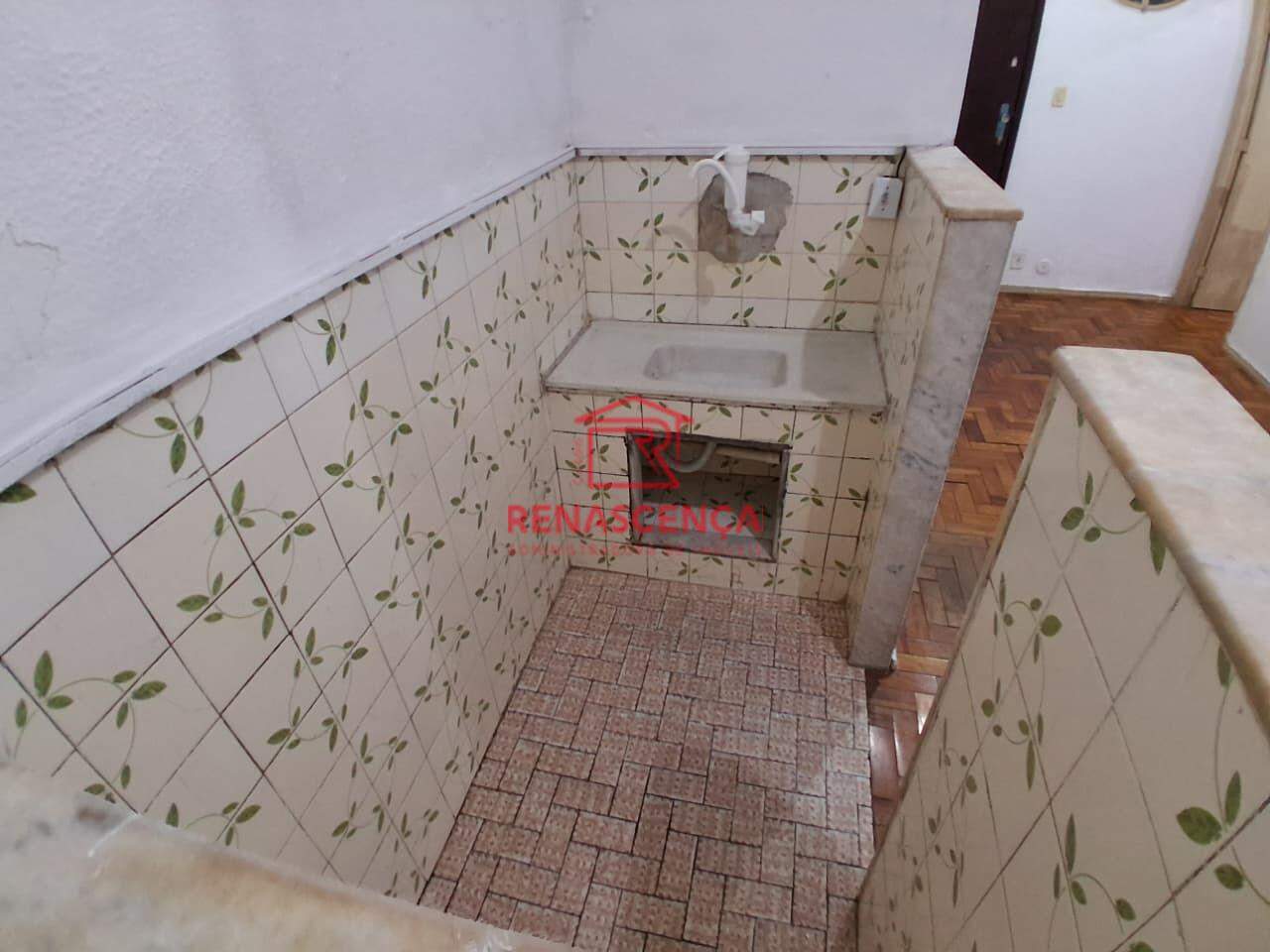 Apartamento para aluguel no Colégio: 