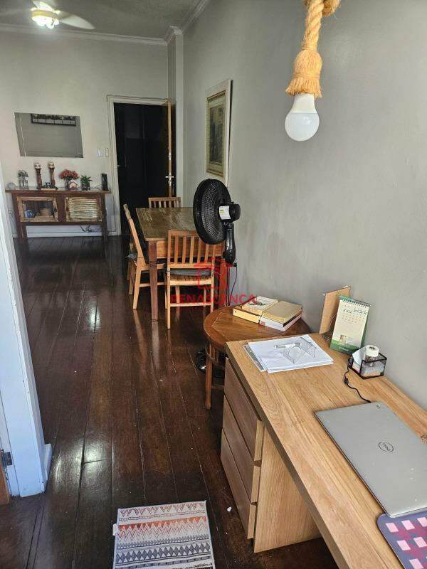 Apartamento para aluguel no Catete: 
