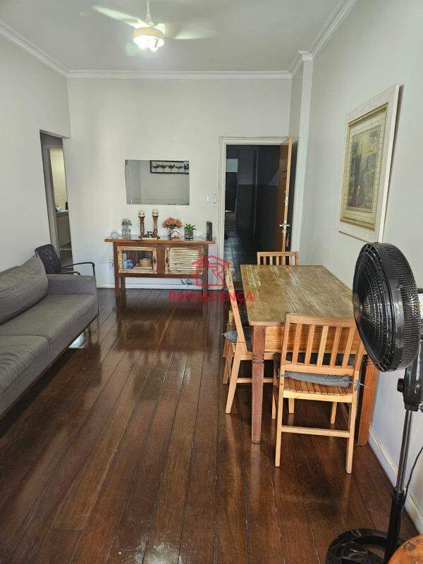 Apartamento para aluguel no Catete: 