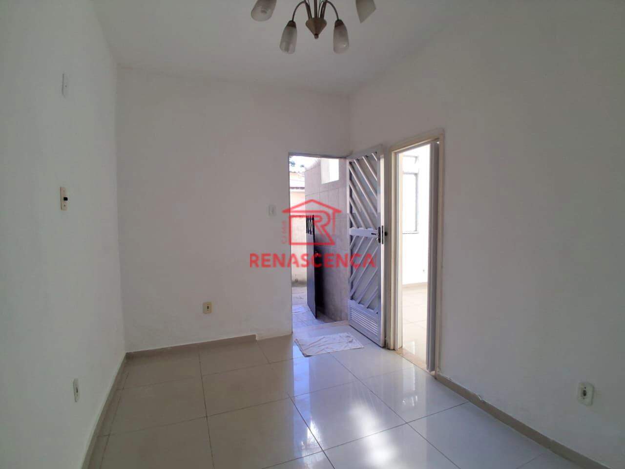 Casa para aluguel no Quintino Bocaiuva: 
