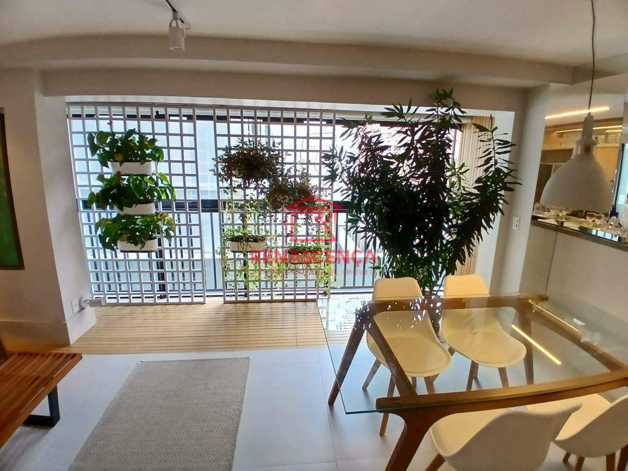 Apartamento para aluguel no Leblon: 