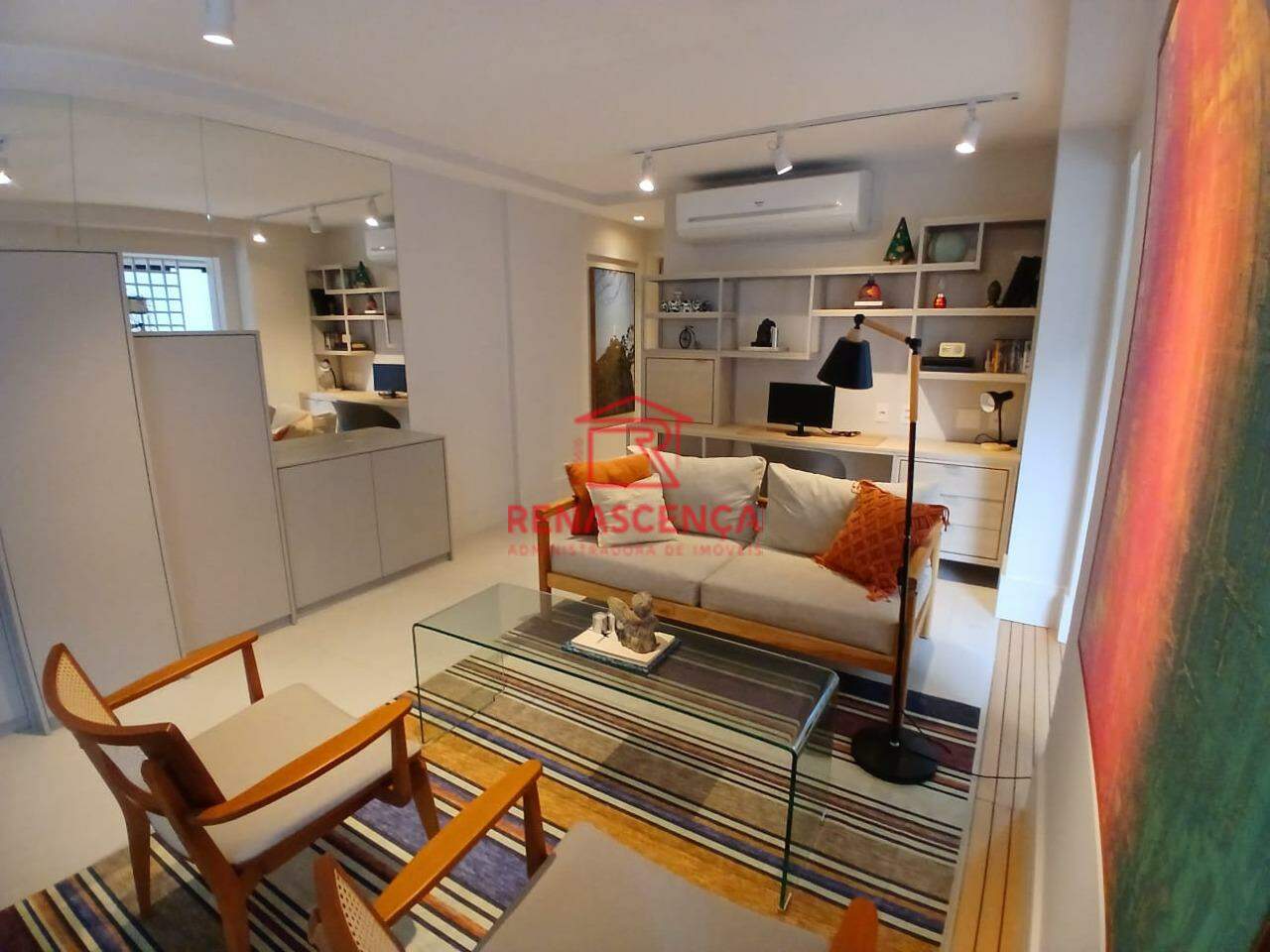 Apartamento para aluguel no Leblon: 