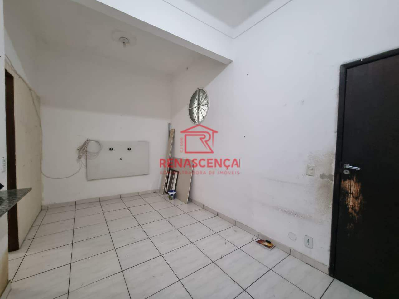 Apartamento para aluguel no Colégio: 