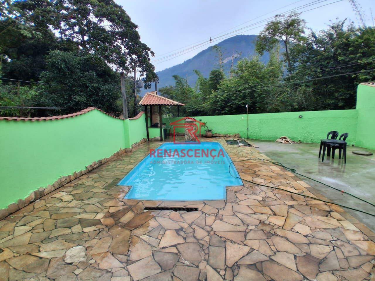 Casa para aluguel no Camorim: 