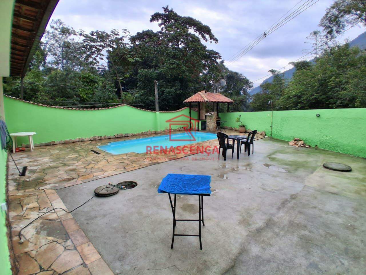 Casa para aluguel no Camorim: 