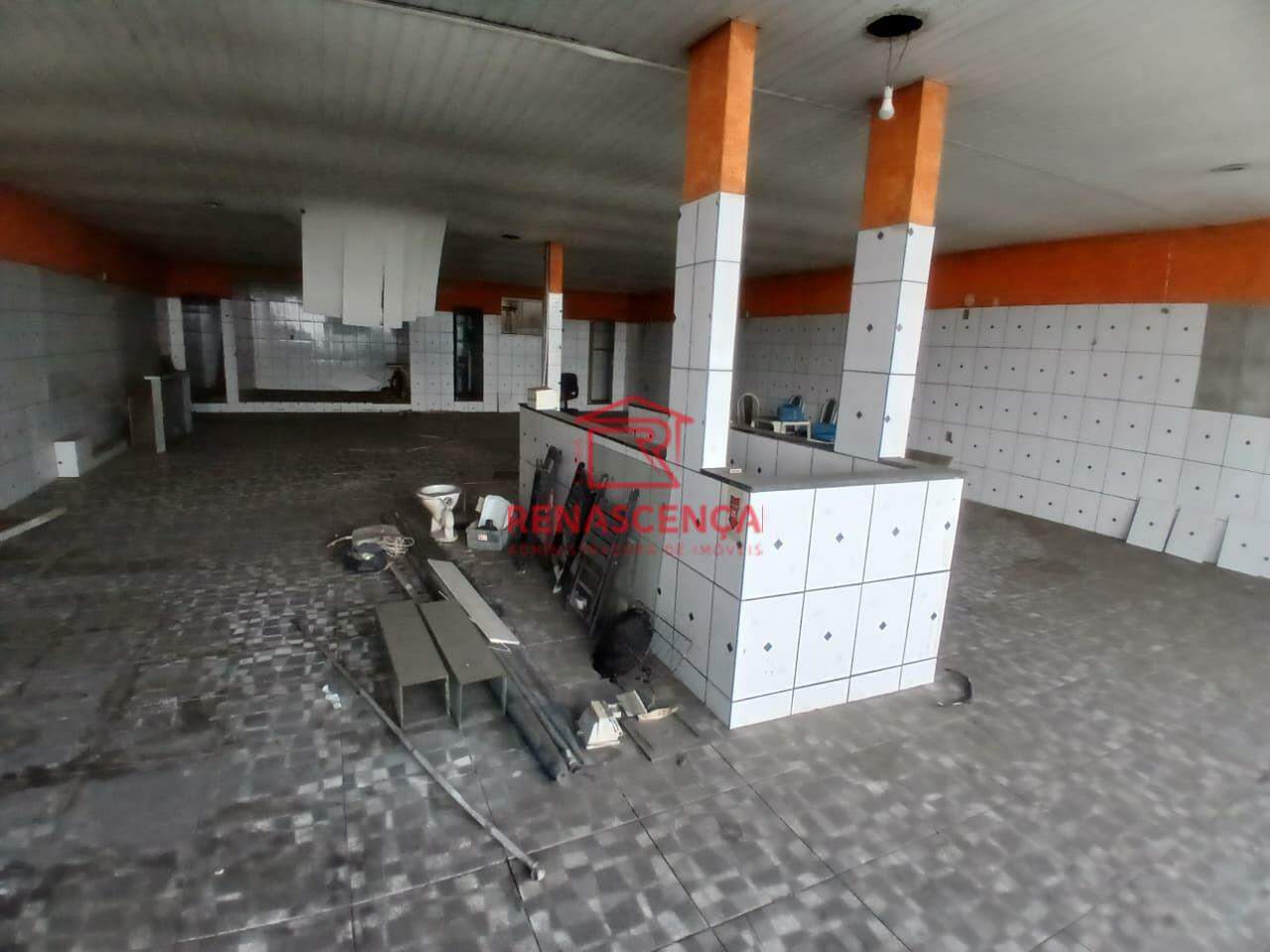 Loja para aluguel no Vila Sarapui: 