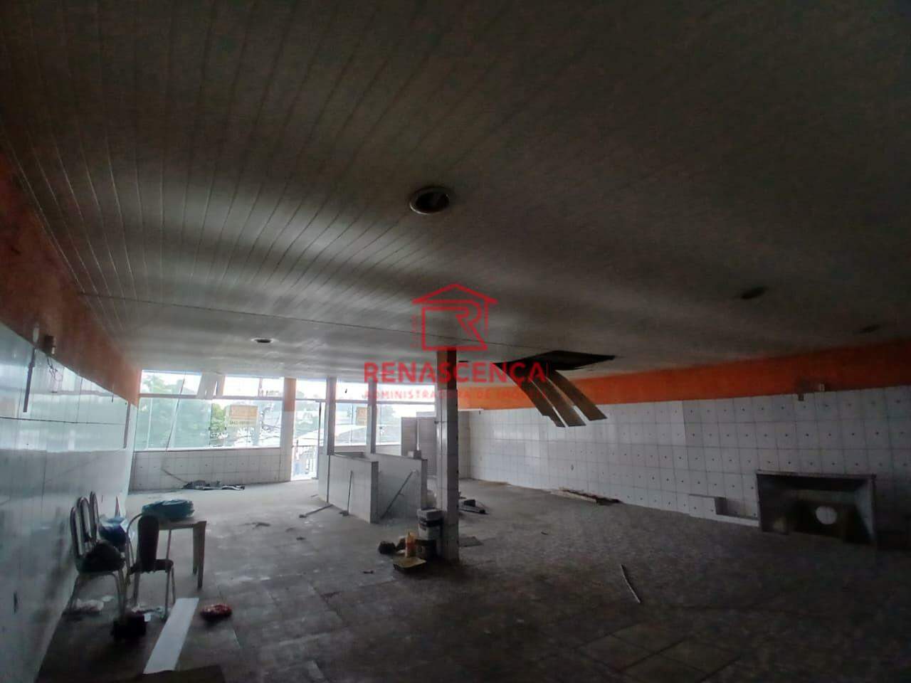 Loja para aluguel no Vila Sarapui: 