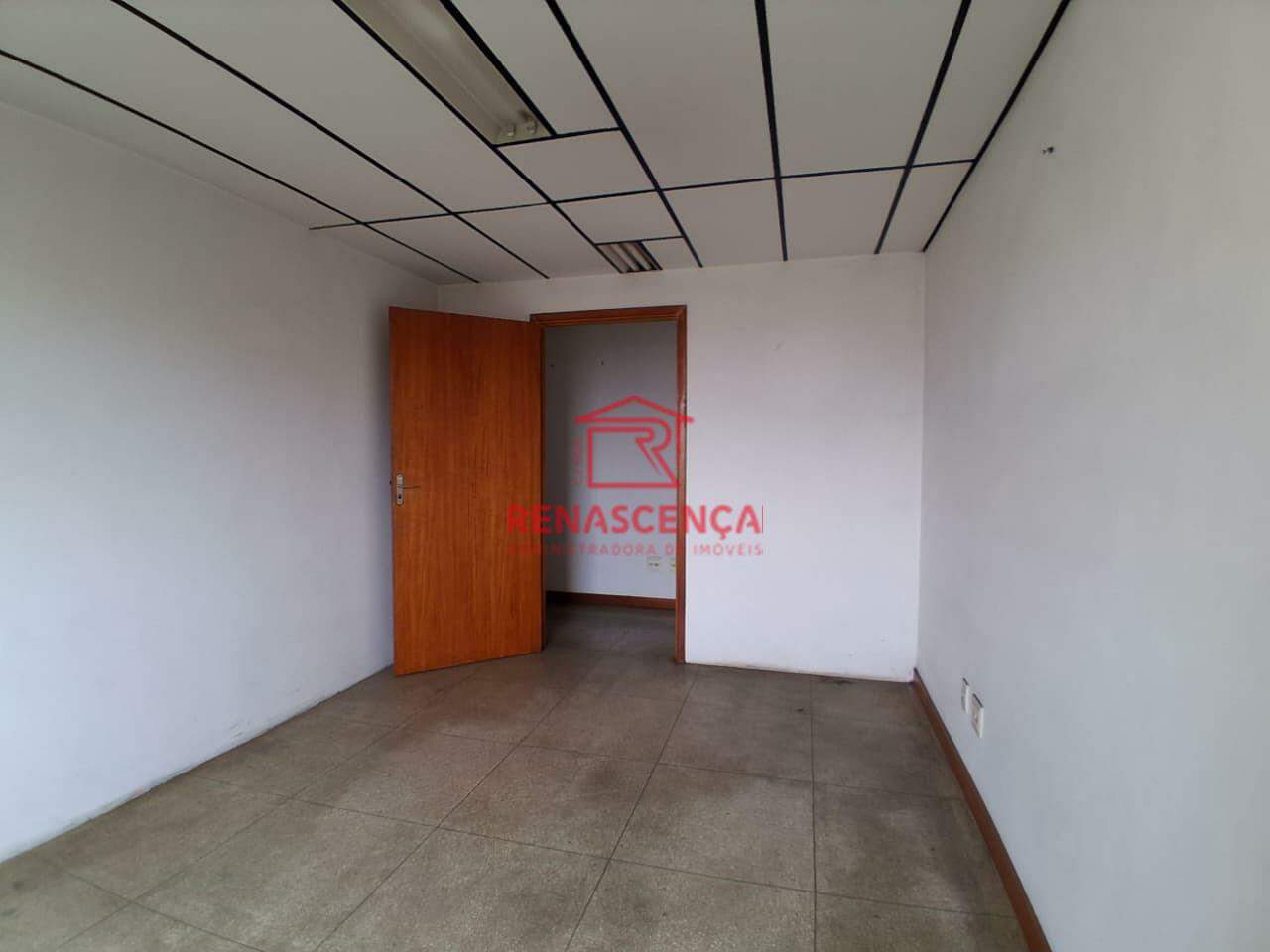 Sala para aluguel no Centro: 