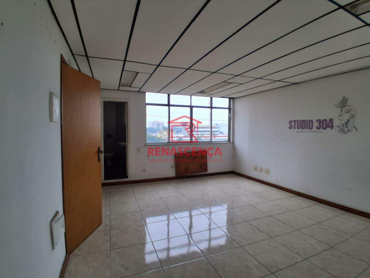 Sala para aluguel no Centro: 