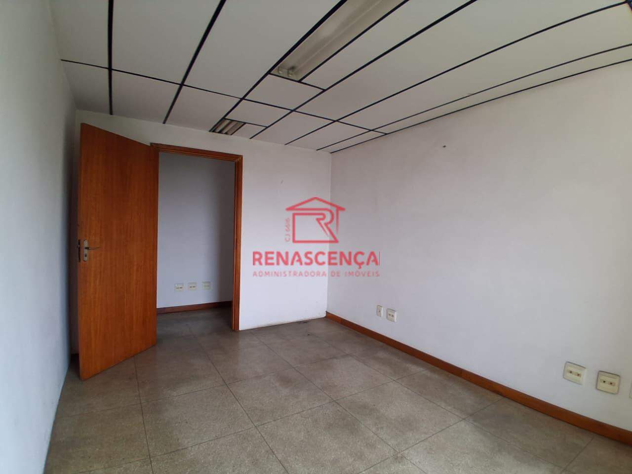 Sala para aluguel no Centro: 