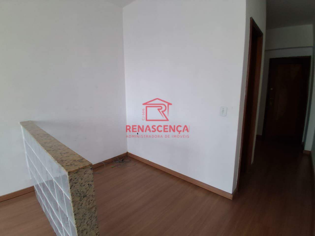 Sala para aluguel no Centro: 