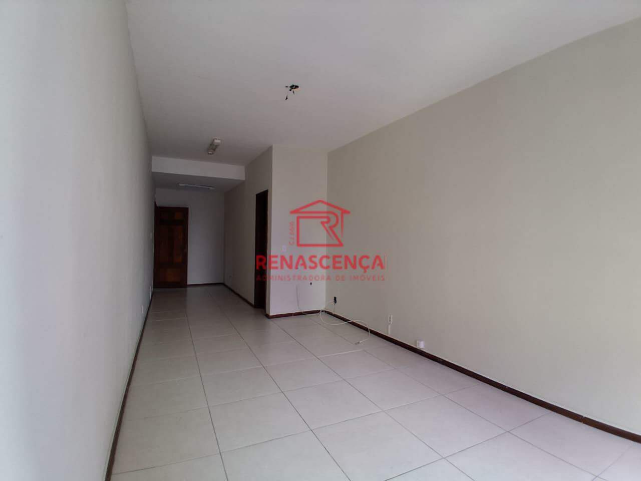 Sala para aluguel no Centro: 