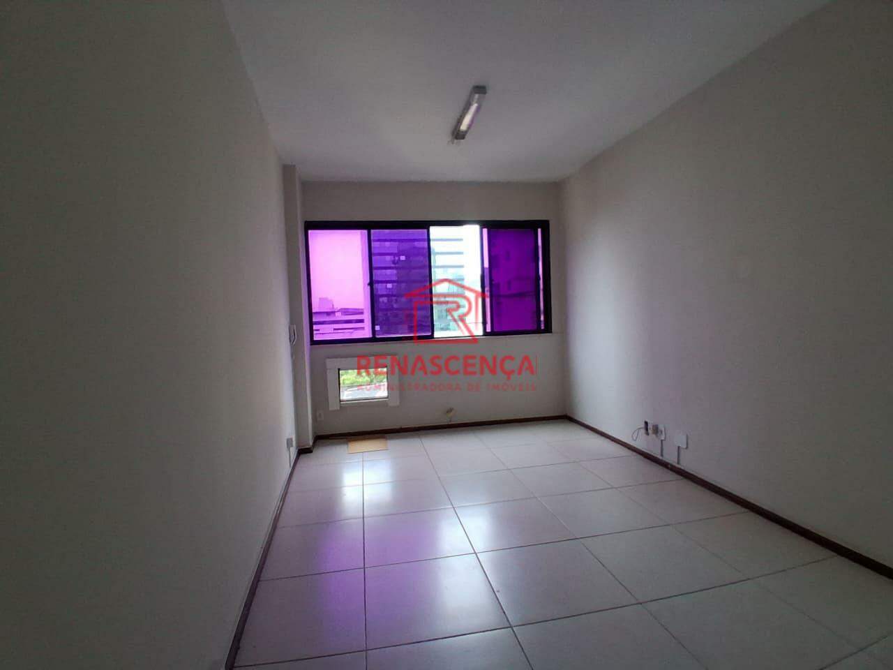 Sala para aluguel no Centro: 