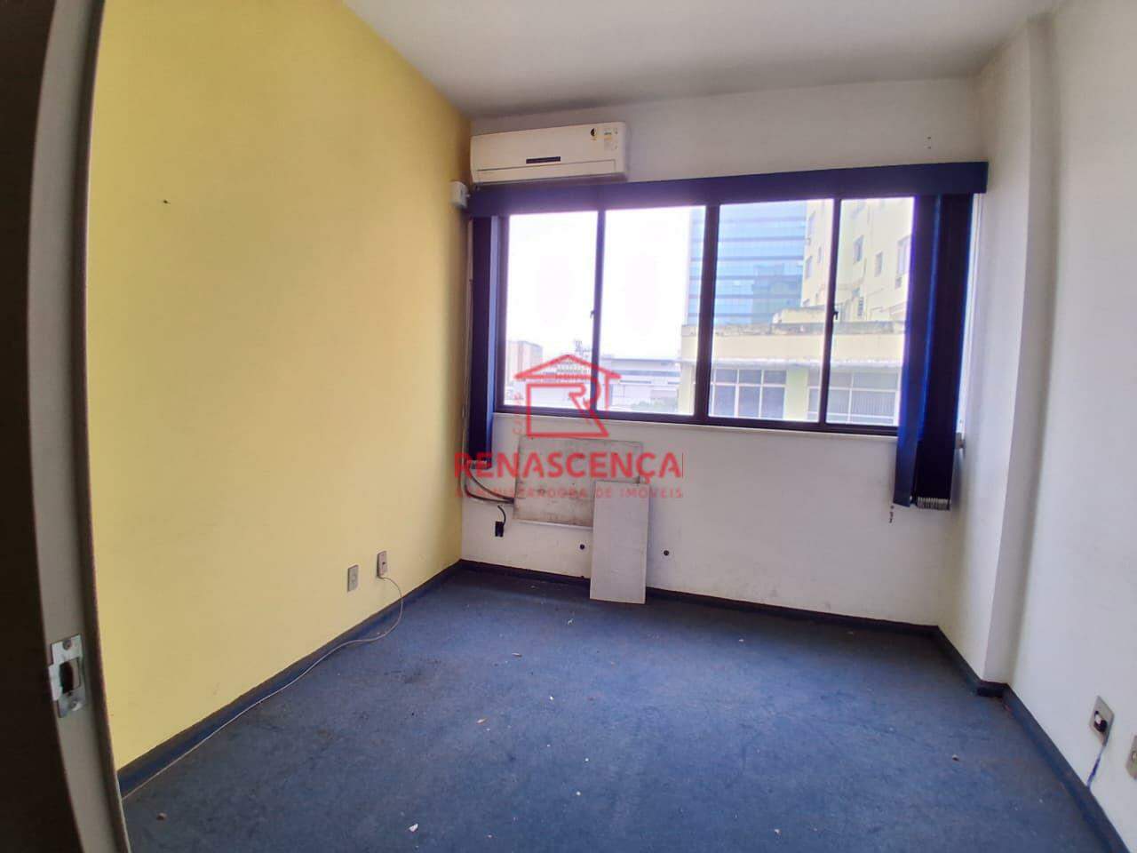 Sala para aluguel no Centro: 